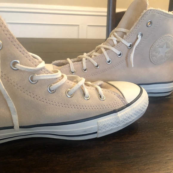 Women’s Converse - Picture 8 of 10